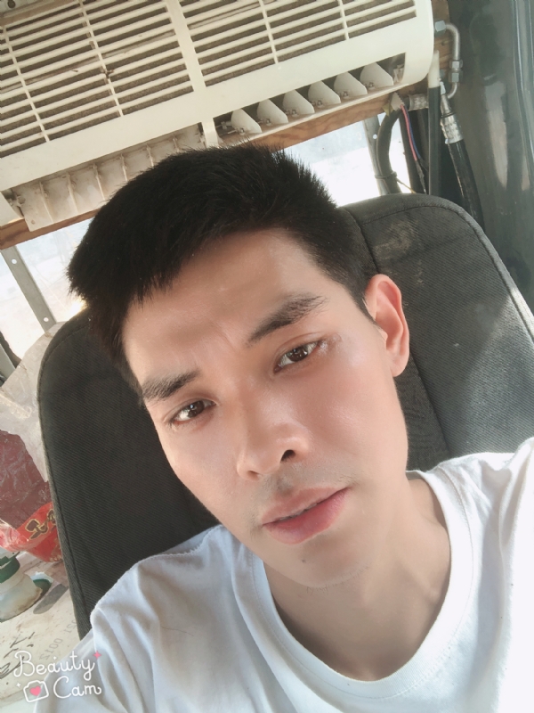 小董的第一张照片--成都蓝颜知己交友网