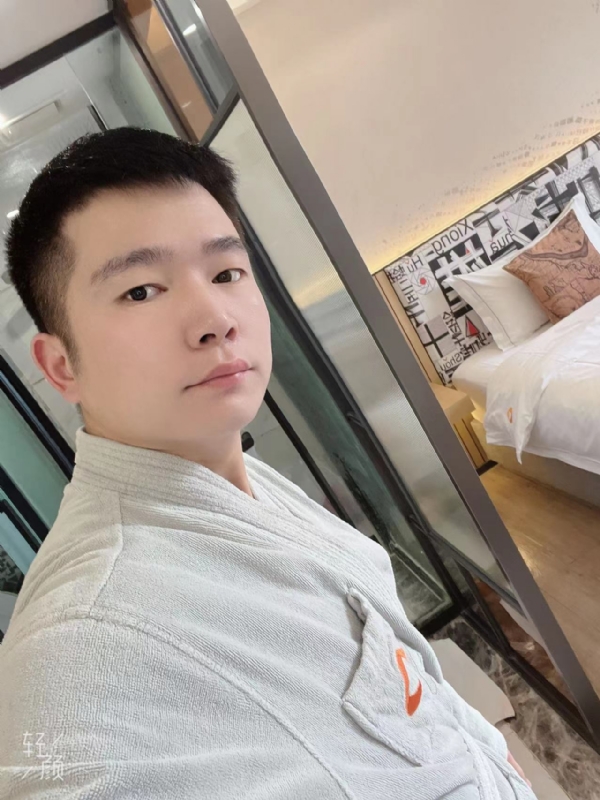 绿帽的第一张照片--成都蓝颜知己交友网